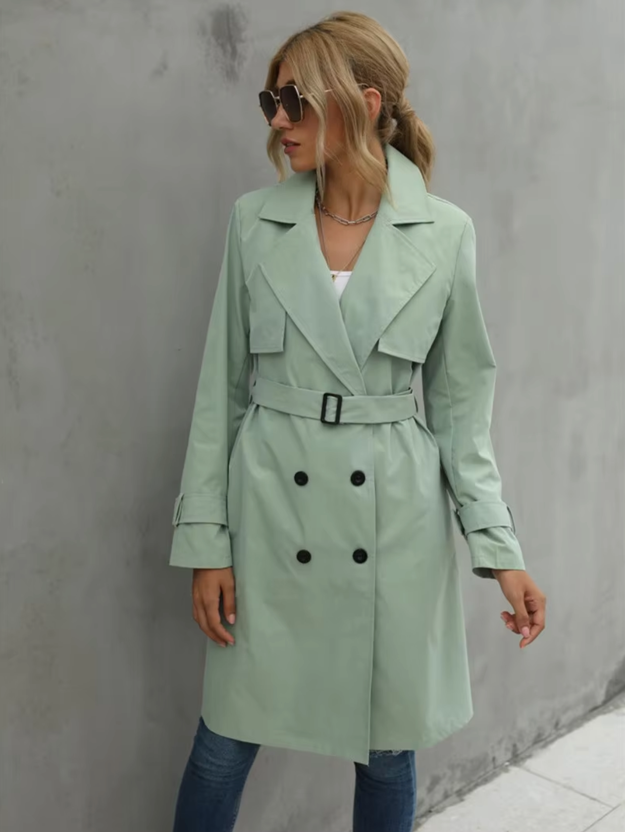 Sharlotte | Damen Trenchcoat mit Doppelreiher, Taillengürtel & Klassischem Design