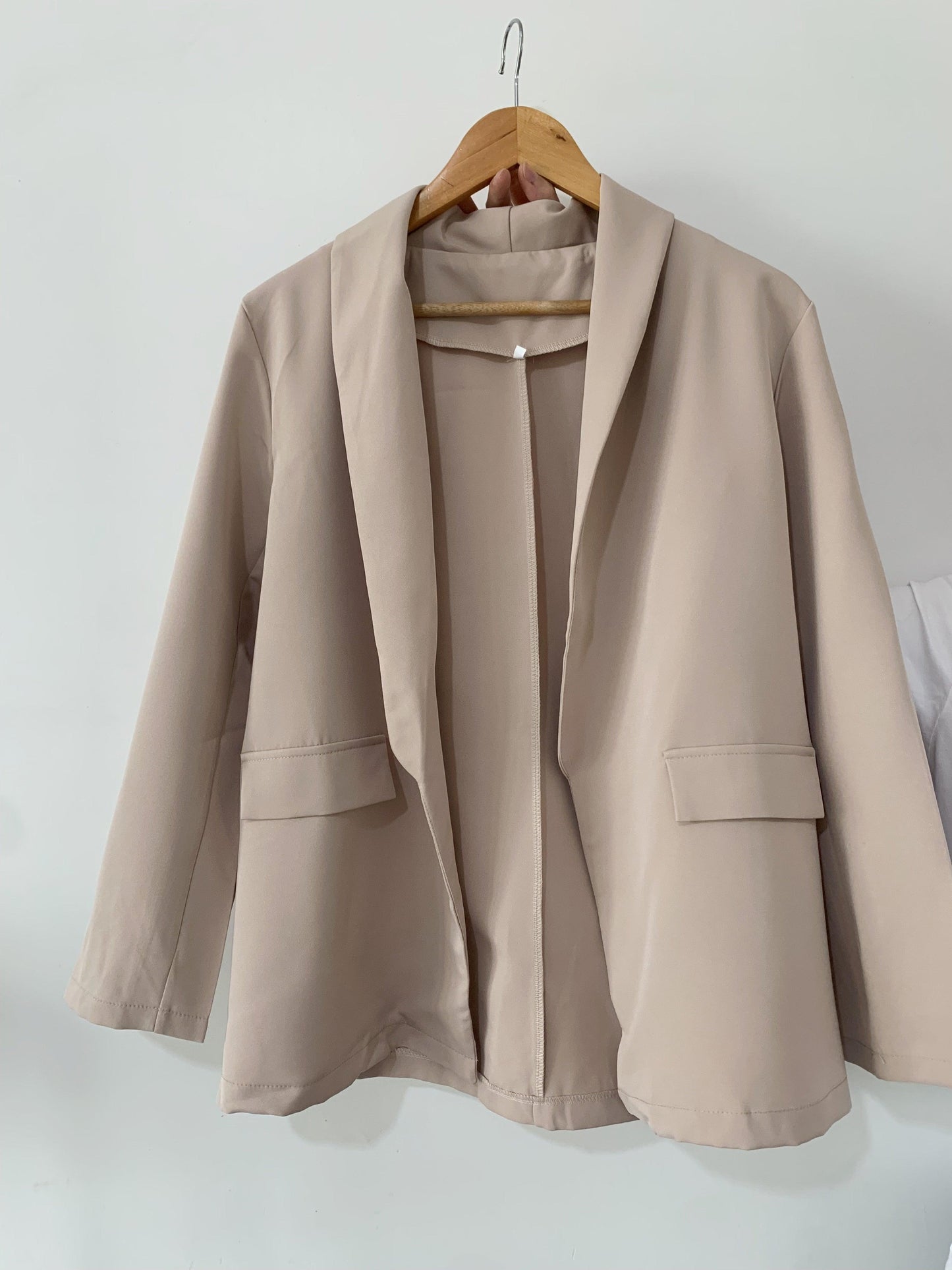 Taillierter Blazer mit offener Front – Elegant, Modern & Vielseitig