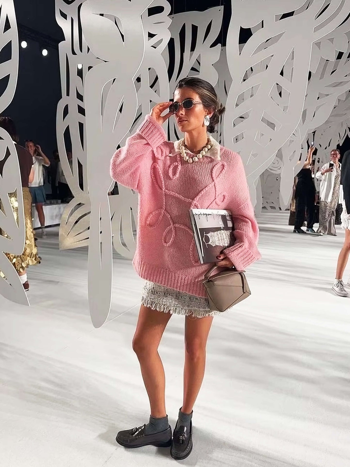 Odile | Damen Strickpullover Oversize mit Rundhals & Stickmuster