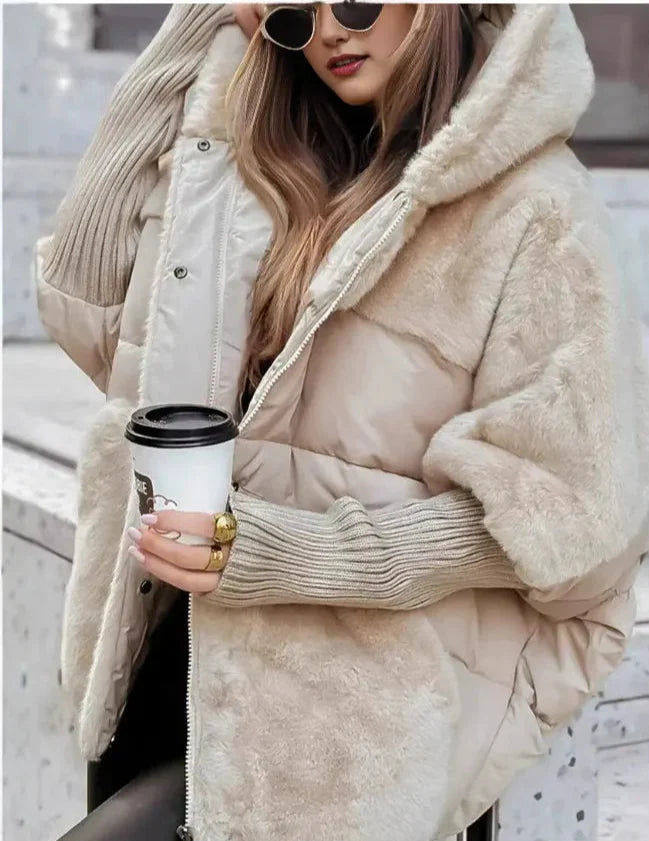 Ivorya | Damen Steppjacke Oversized mit Kunstfellkapuze & Taschen