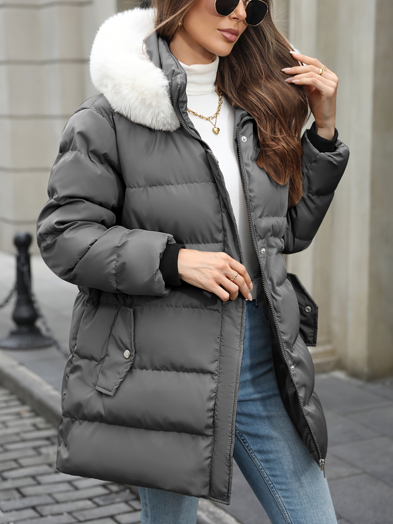 Herwina | Damen Daunenjacke mit Kapuze & Fellbesatz | Gefütterter Winterlook