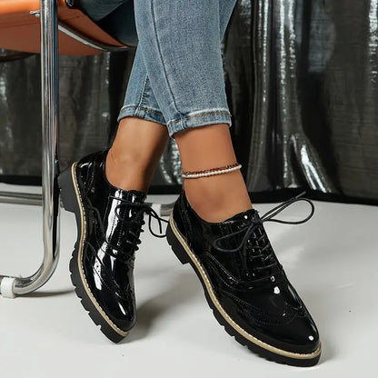 Novessa | Damen Schnürschuhe, Glänzend & Stilvoll für elegante Outfits