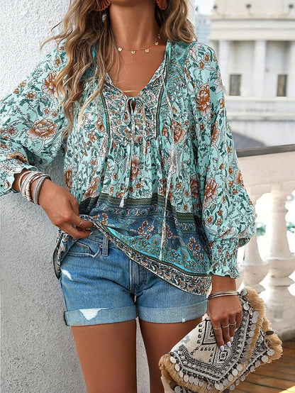 Cheska | Damen Boho‑Bluse – Blumenmuster, Lange Bischofsärmel & Bindekragen, Lockerer Sitz