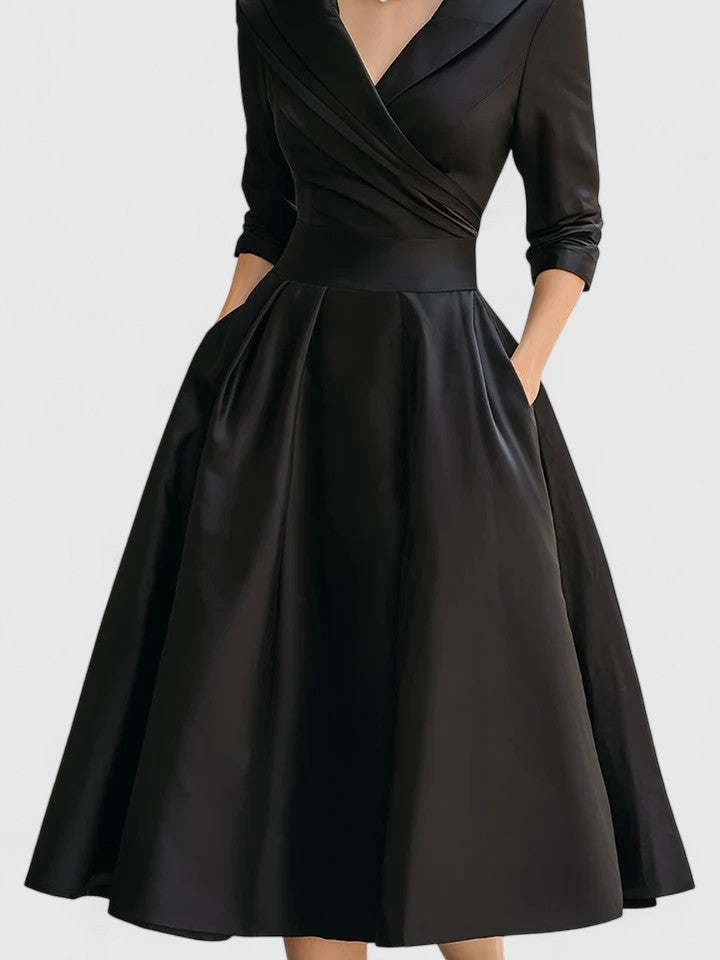 Elegantes Damen A-Linienkleid mit Wickelkragen | Feminin & Schmeichelhaft