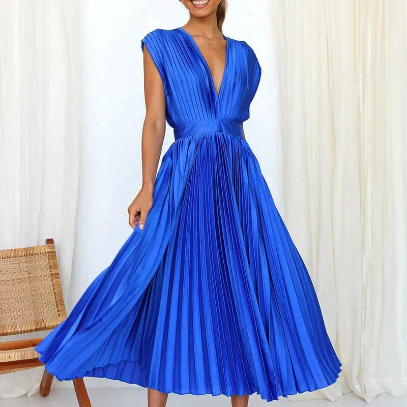 Plissiertes Abendkleid mit V-Ausschnitt – Elegant, Feminin & Fließend