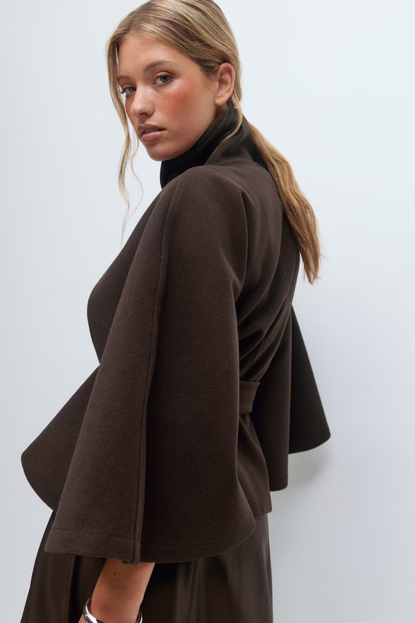 Damen Jacke mit Gürtel | Weite Silhouette & moderner Chic