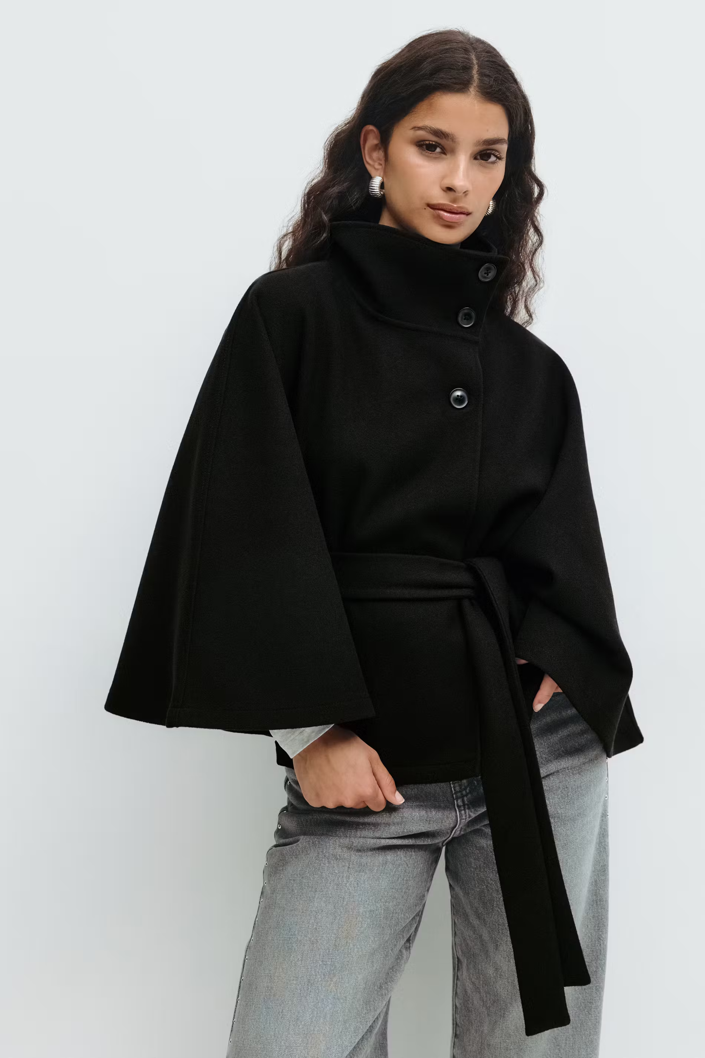 Damen Jacke mit Gürtel | Weite Silhouette & moderner Chic