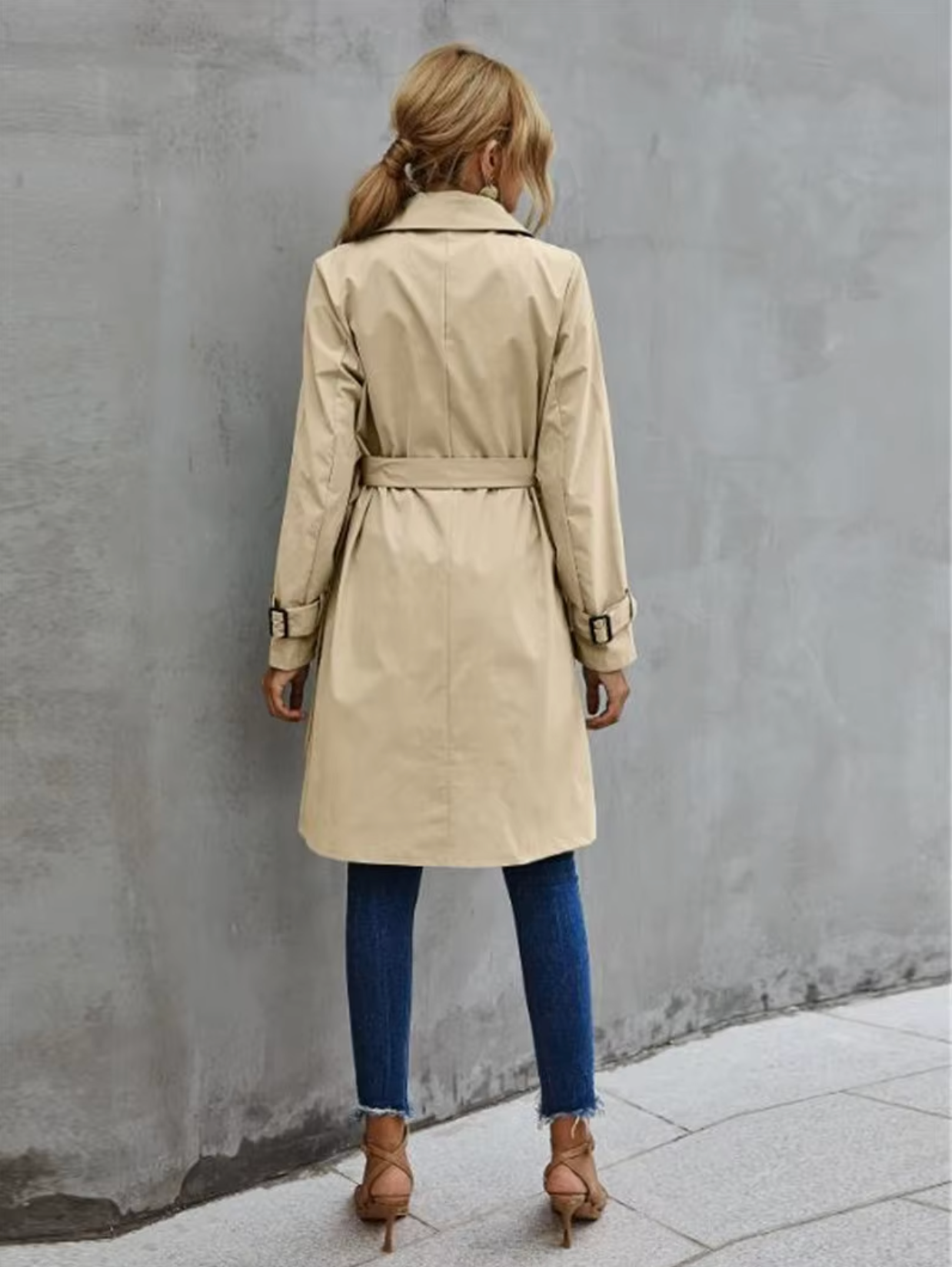 Sharlotte | Damen Trenchcoat mit Doppelreiher, Taillengürtel & Klassischem Design