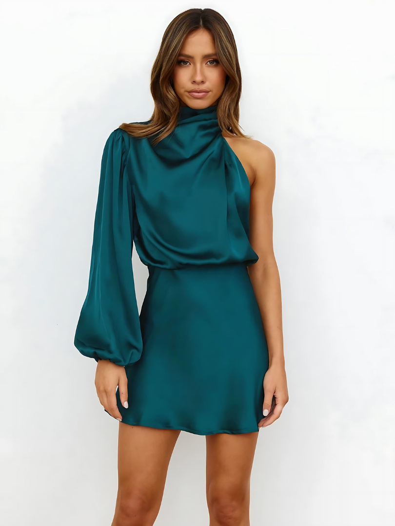 Asymmetrisches Satinkleid mit Stehkragen – Modern, Elegant & Ausdrucksstark