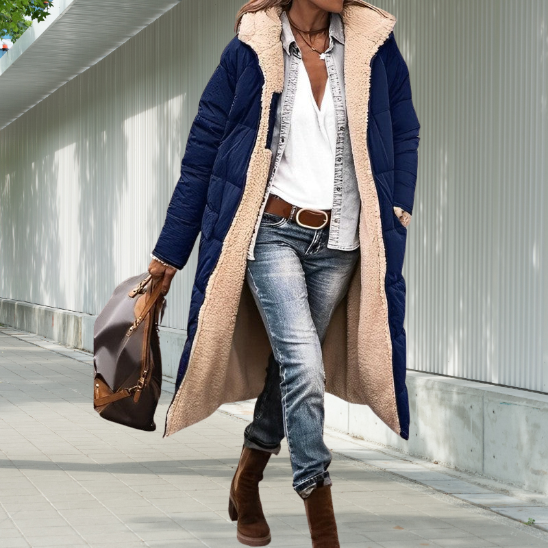 Delmaria – Damen Winterjacke lang gefüttert mit Kapuze & Taschen | Warmer Wintermantel elegant gepolstert