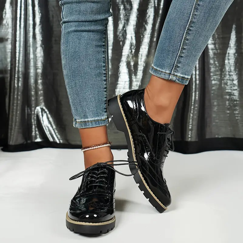 Novessa | Damen Schnürschuhe, Glänzend & Stilvoll für elegante Outfits