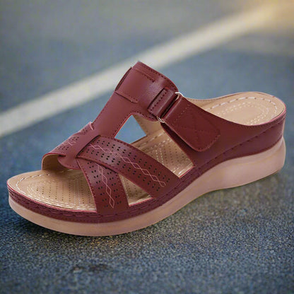 Sofibra | Damen Sommer-Sandalen mit Klettverschluss, Offener Zehenpartie & Robuster Plateausohle – Bequemer Freizeitstil