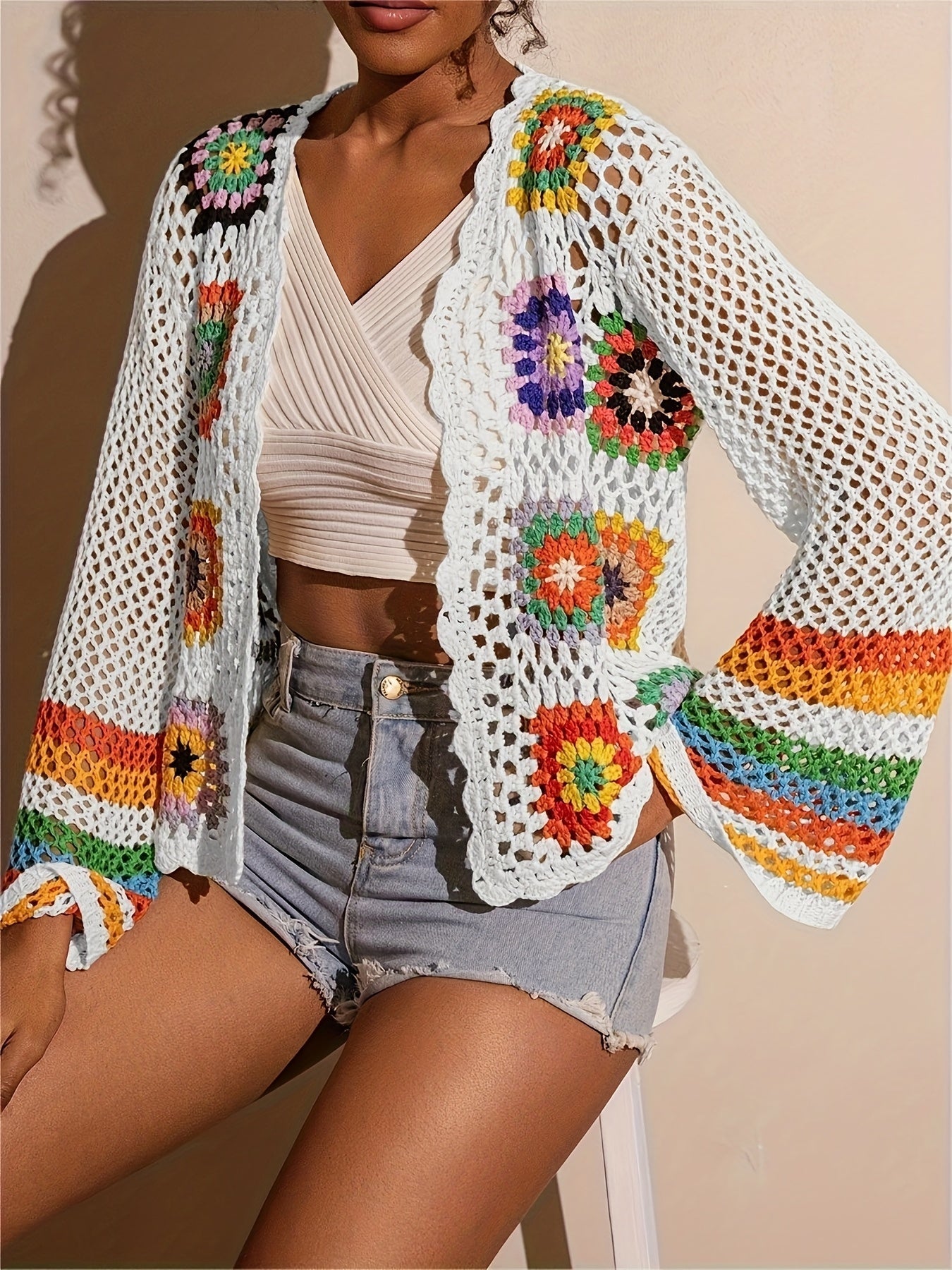 Serandi | Crochet Patch Cardigan mit Blumenmuster & Weiten Ärmeln für Damen