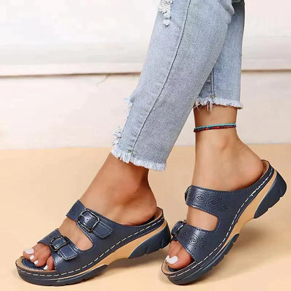 Jana | Damen Plateausandalen mit Doppelriemen & Verstellbarer Schnalle – Offen für Komfort & Stil