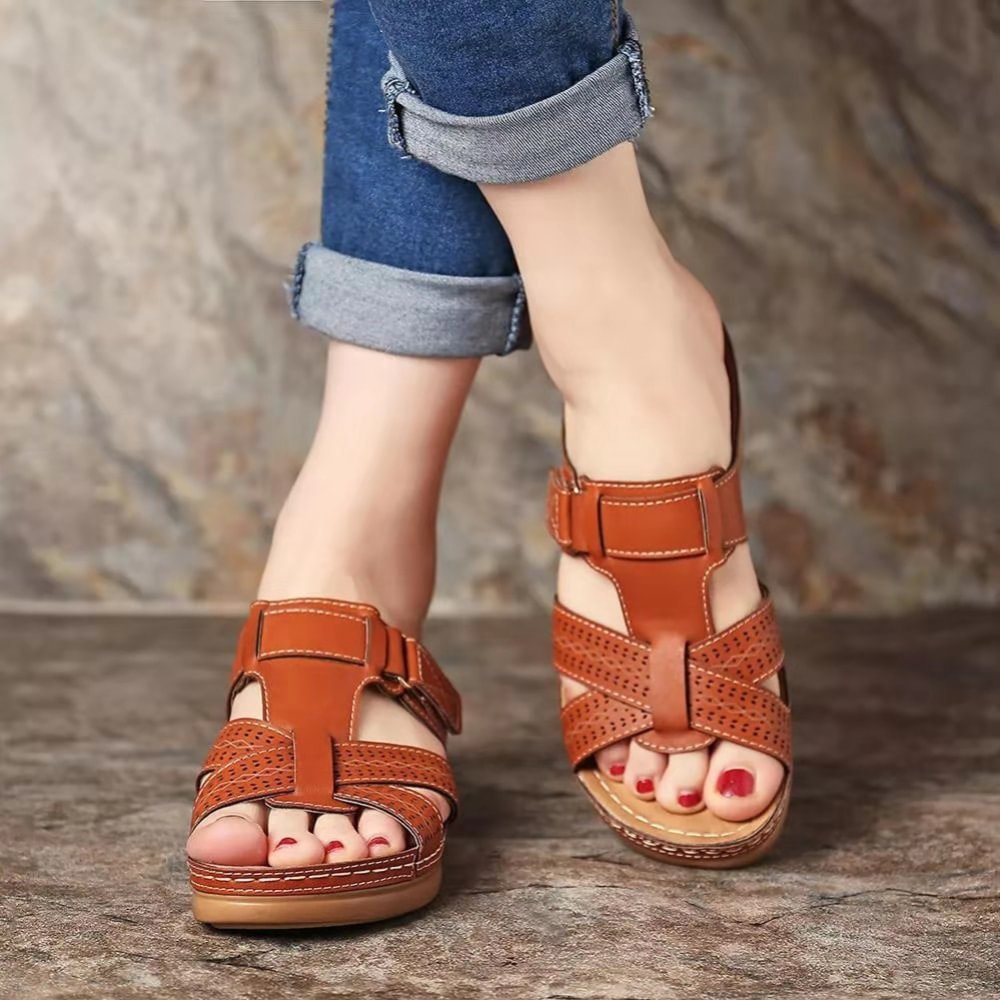 Sofibra | Damen Sommer-Sandalen mit Klettverschluss, Offener Zehenpartie & Robuster Plateausohle – Bequemer Freizeitstil