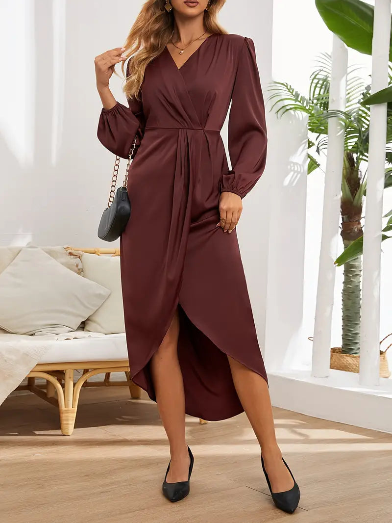 Elegantes Wickelkleid mit V-Ausschnitt – Feminin, Fließend & Zeitlos