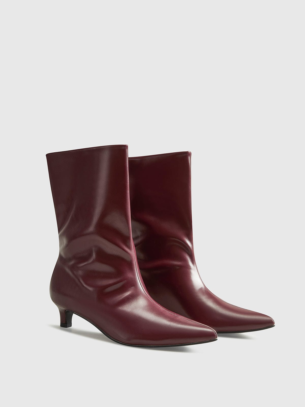 Rochelle | Damen Ankle Boots mit Absatz, Spitz zulaufend, Leder-Optik in Bordeaux Rot