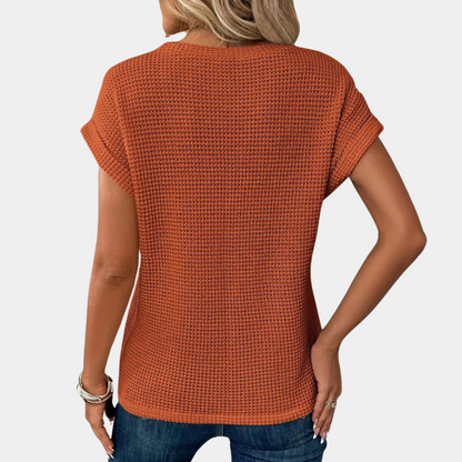 Enna | Rundhals-Shirt mit Textur & Twist-Hemd | Stylishes Damen-T-Shirt