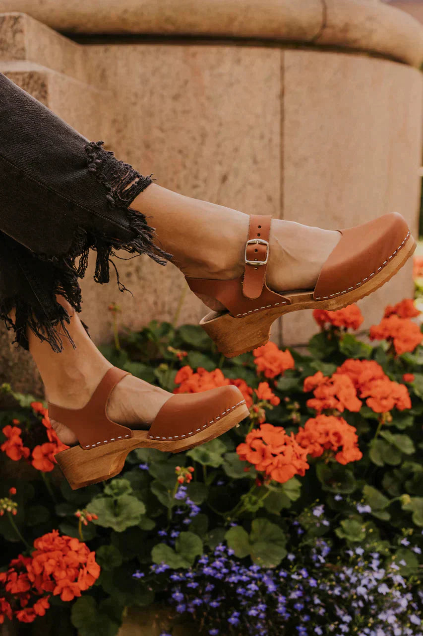 Damen Clogs mit Blockabsatz – Elegante Komfortschuhe für Alltag, Büro und Freizeit