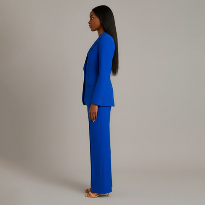 Eleganter Hosenanzug mit tailliertem Blazer – Zeitlos, Kraftvoll & Vielseitig