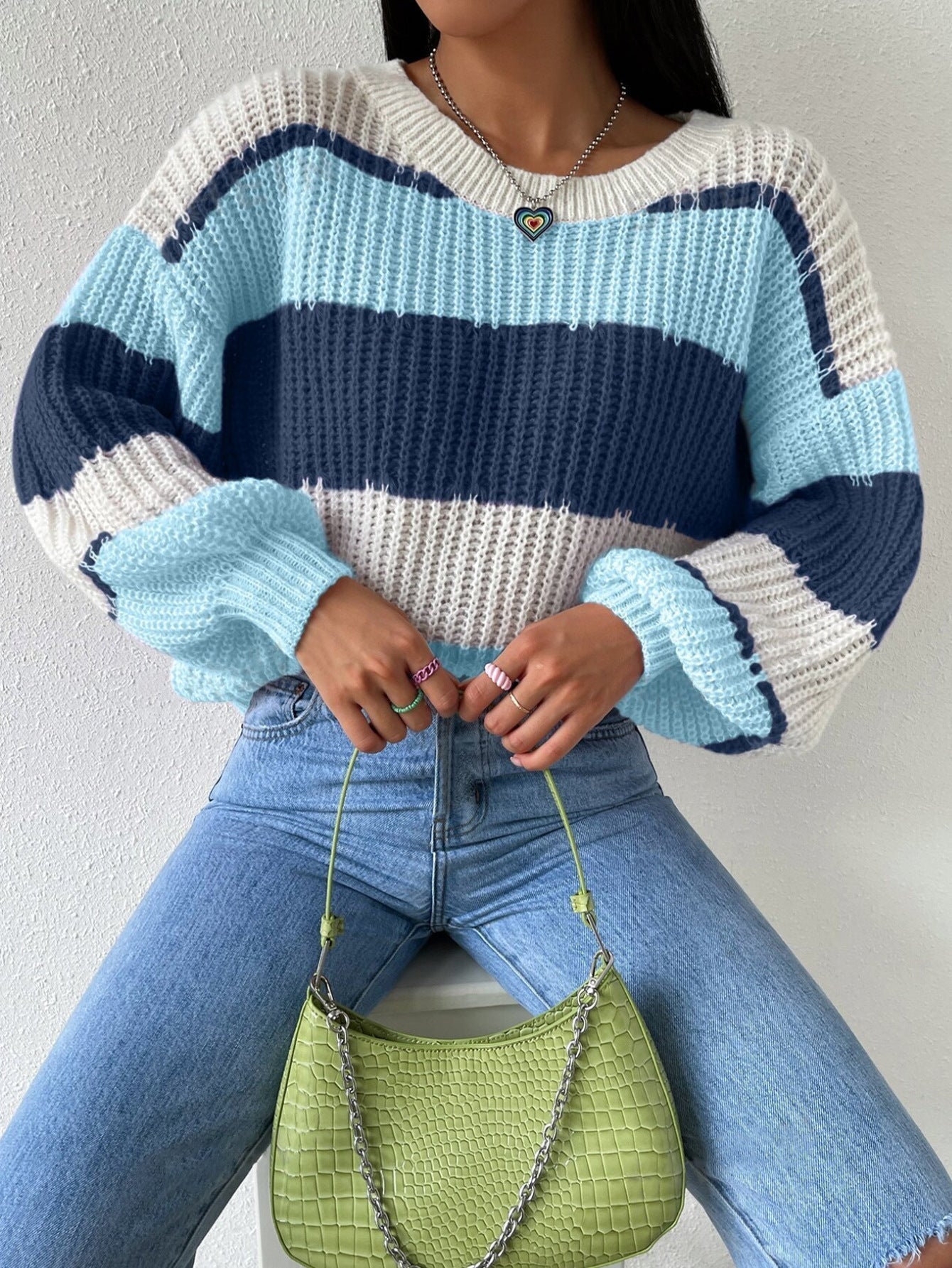 Gestreifter Damenpullover | Weicher Strickpullover mit gemütlicher Passform