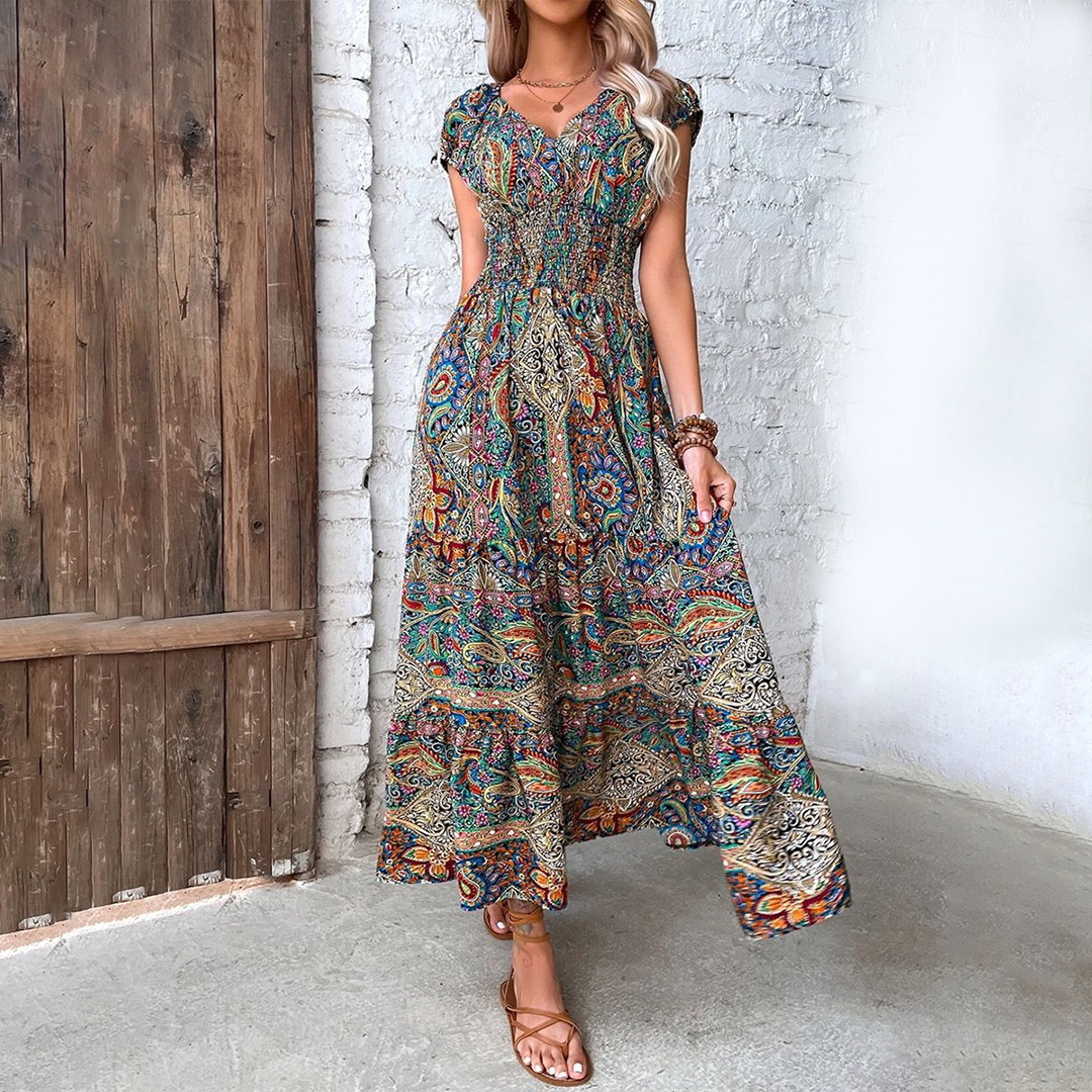 Martina | Boho Maxi Kleid – V‑Ausschnitt, Kurzarm & Tailliert mit Farbprint