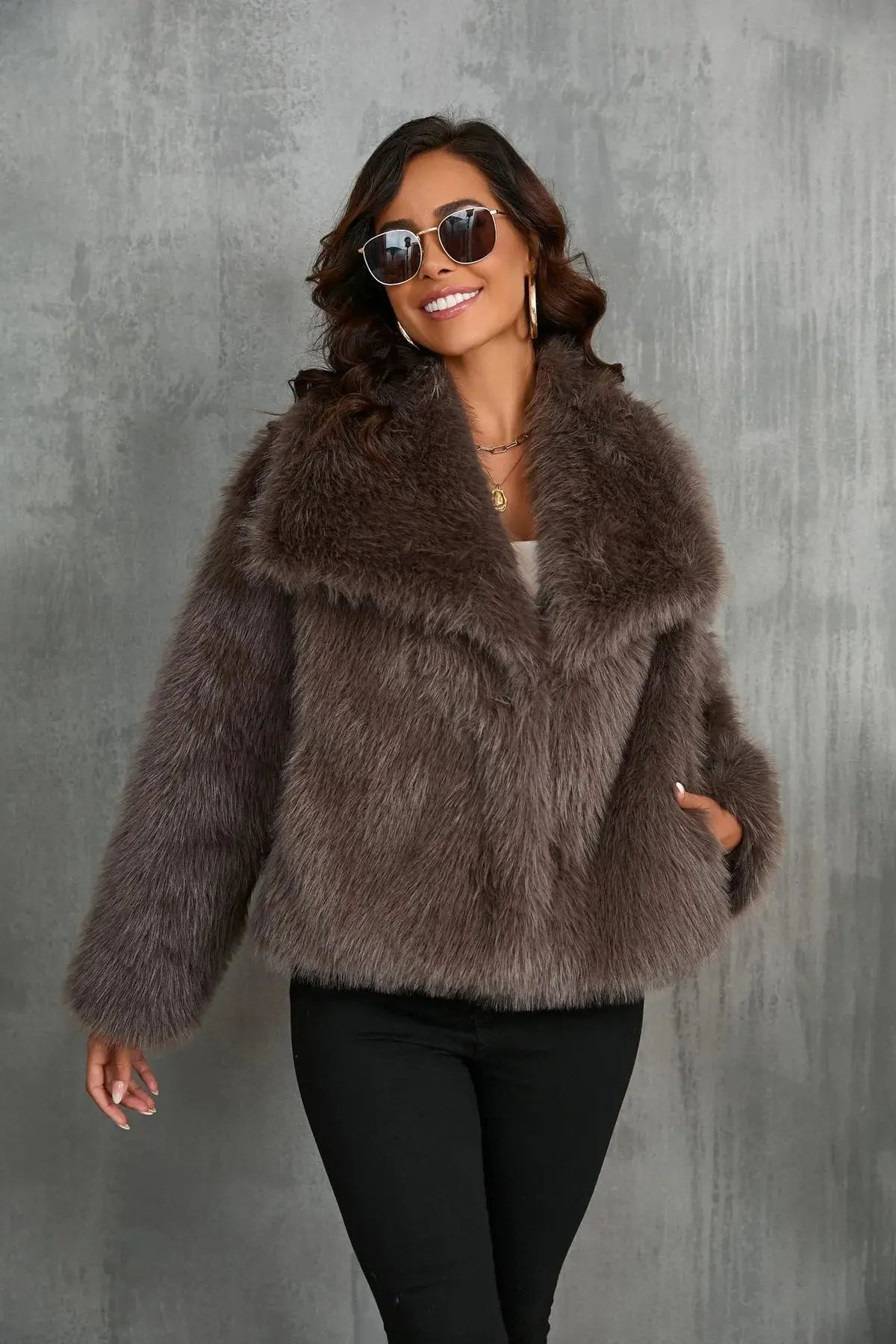 Oversize-Felljacke Damen | Kuscheliger Statement-Style für Alltag & City
