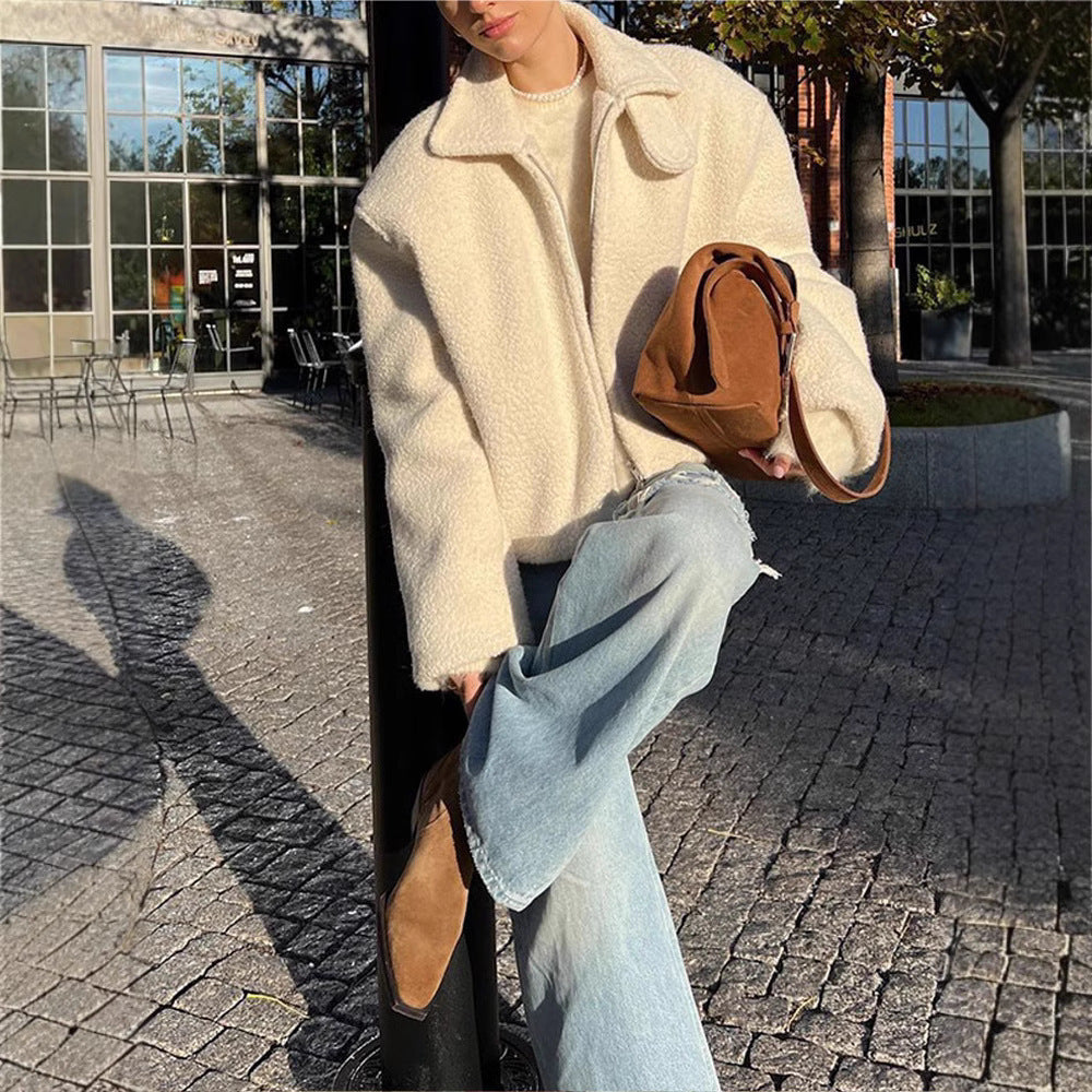 Damen Fleecejacke Minimal | Weiße Winterjacke mit Reißverschluss für Alltag & Übergangszeit