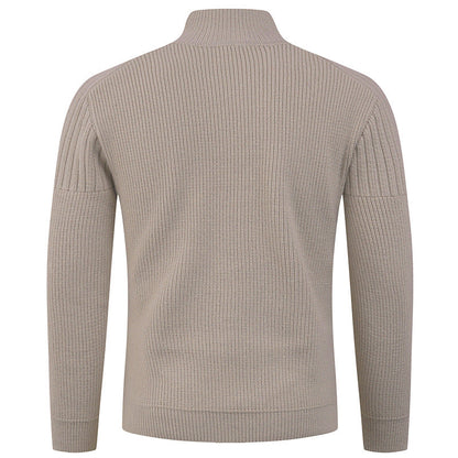 High Collar Herren Pullover | Modern & Stylisch | Knopfdetails für Komfort & Wärme