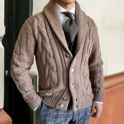 Herren Grobstrickjacke | Elegantes Zopfdesign & Moderner Kragen | Warm & Stilvoll