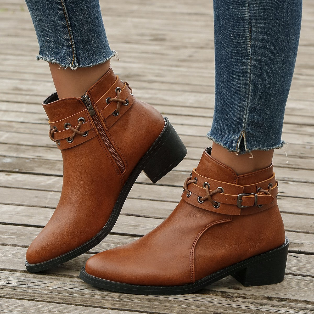 Rianni | Damen Stiefeletten mit Spitzem Zeh, Blockabsatz & Schnallen-Schnür-Design – Elegant & Modern für Herbst & Winter