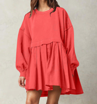 Aurora | Oversized Sweatshirt Kleid mit Plissee-Rock – Casual Mini-Look mit Rundhals und Bischofsärmeln