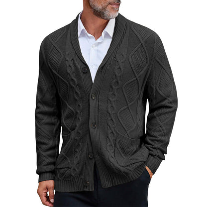 Herren Grobstrickjacke | Elegantes Zopfmuster & Praktische Taschen | Warm & Stilvoll