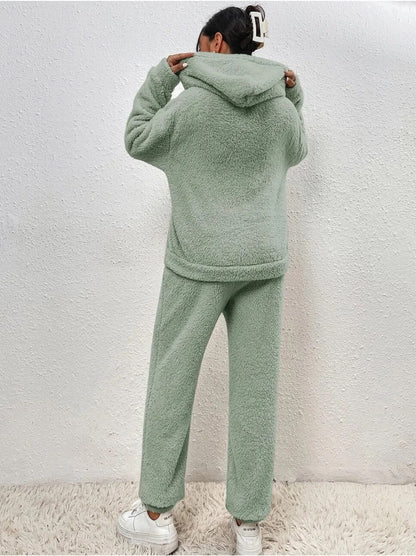 Geraldine – Teddy Lounge Set Damen | Kuscheliger Hoodie & Jogginghose Zweiteilig für Zuhause und Freizeit