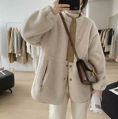 Aldoria | Damen Teddyjacke Beige, Oversized mit Knöpfen, Kuschelig & Elegant im Chic Style