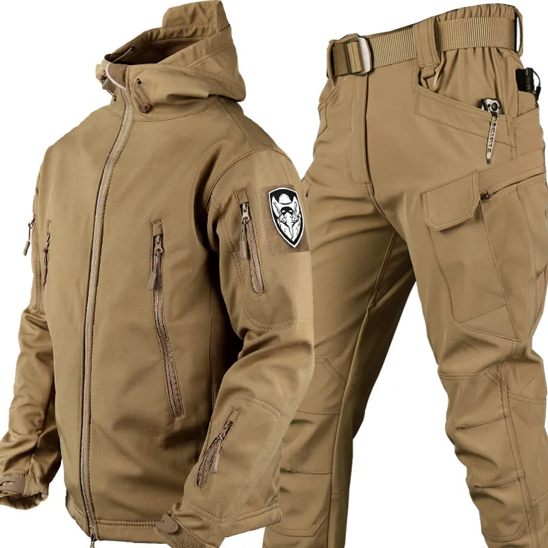 Daniel | Herren Tactical Set mit Kapuzenjacke & Mehrfach-Taschen Hose, wind- & wasserabweisend