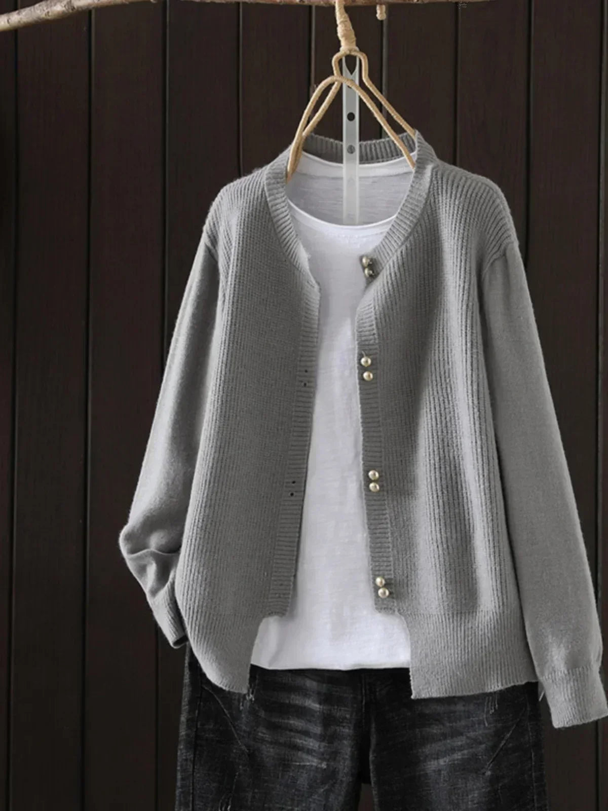 Elegante Damen Strickjacke mit Perlenknöpfen | Stylisch & Vielseitig