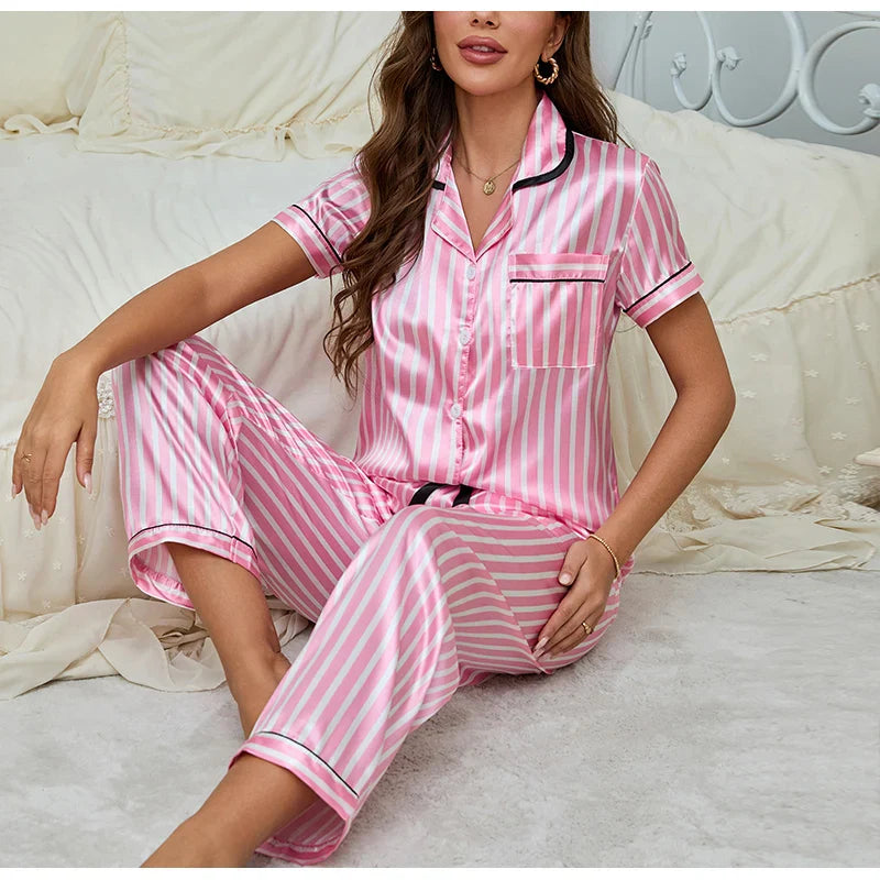 Primarose | Damen Pyjama Set Zweiteiler in Rosa mit Gestreiftem Shirt & Hose