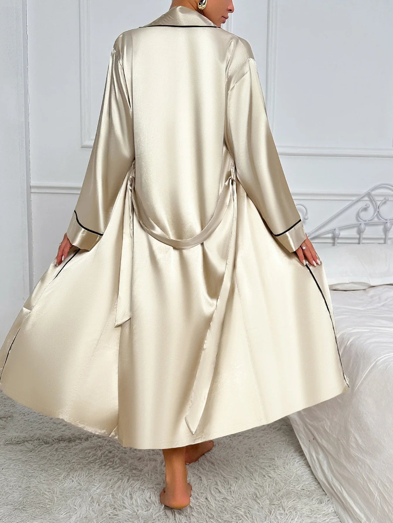 Philomela | Damen Pyjama Set Zweiteiler mit Langarm Morgenmantel & Ärmellosem Slip Kleid