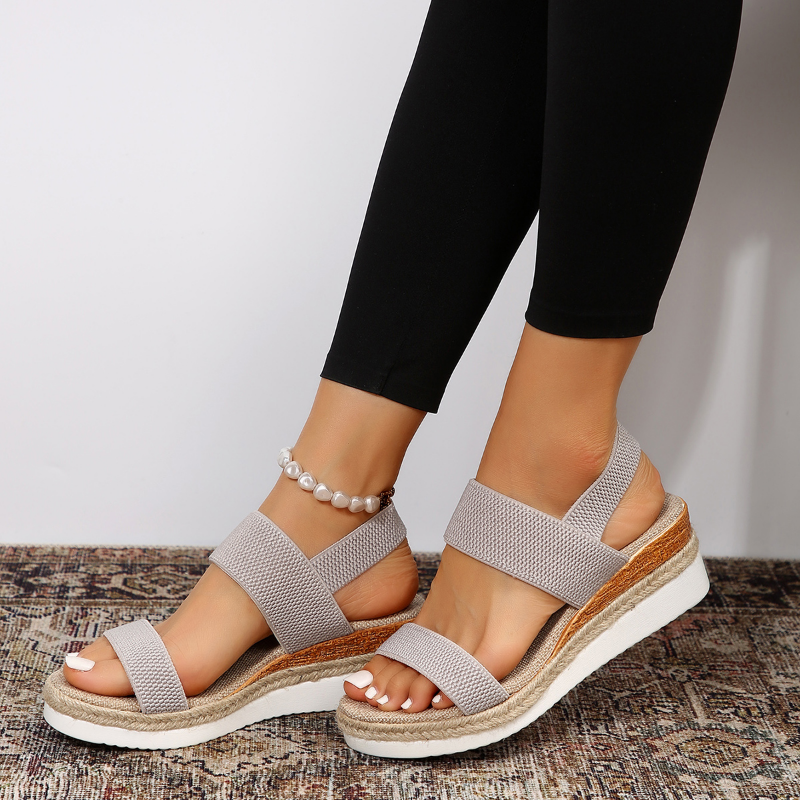 Amabel | Damen Keilsandaletten mit offenem Zehenbereich & Fersenriemen – Bequeme Slip-On Sommer-Sandalen mit Keilabsatz