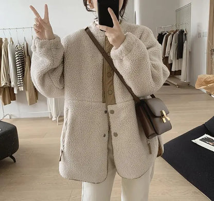 Aldoria | Damen Teddyjacke Beige, Oversized mit Knöpfen, Kuschelig & Elegant im Chic Style