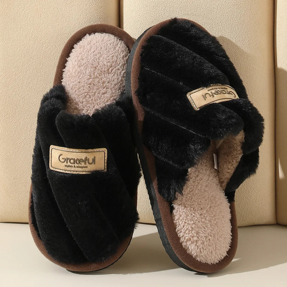 Serafielle | Damen Plush Slide Hausschuhe mit weicher Polsterung & Indoor Komfort
