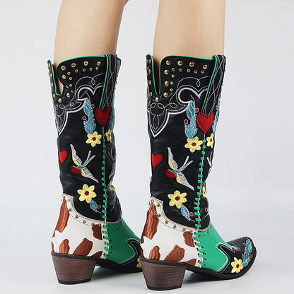 Anya | Bestickte Cowboy-Stiefel – Bunte Blumen, Blockabsatz & Western-Look für Damen