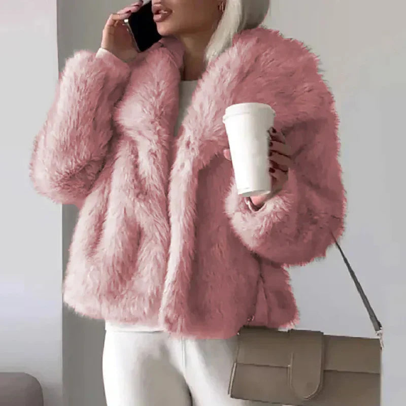 Luxuriöse Kurze Damen Kunstfelljacke – Kuschelweich, Stylisch & Trendbewusst