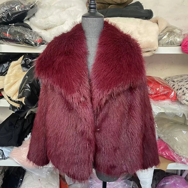 Luxuriöse Kurze Damen Kunstfelljacke – Kuschelweich, Stylisch & Trendbewusst