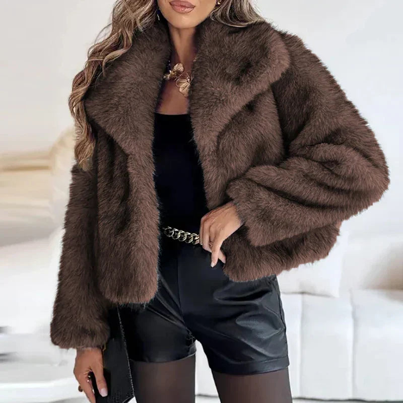 Luxuriöse Kurze Damen Kunstfelljacke – Kuschelweich, Stylisch & Trendbewusst
