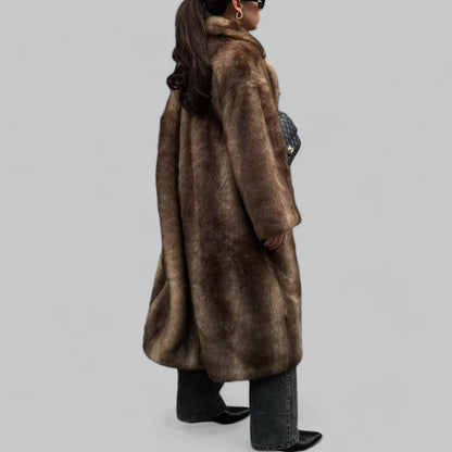 Yvelisse | Damen Faux-Fur Mantel – Dunkelbrauner Long Trench für luxuriöse Wintermode