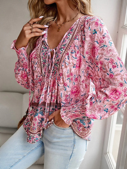 Cheska | Damen Boho‑Bluse – Blumenmuster, Lange Bischofsärmel & Bindekragen, Lockerer Sitz