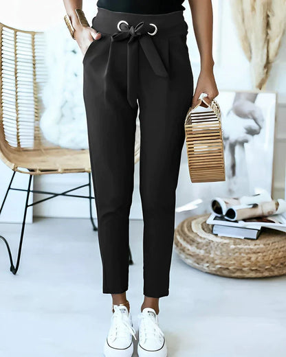 Faya | Damen Slim Fit Stoffhose mit Bindegürtel – Elegant & Bequem für Büro und Freizeit