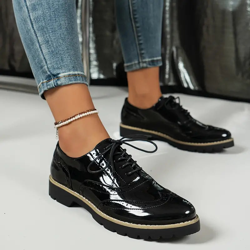 Novessa | Damen Schnürschuhe, Glänzend & Stilvoll für elegante Outfits